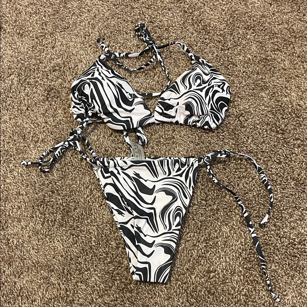 Black and White Swirl Bikini Set